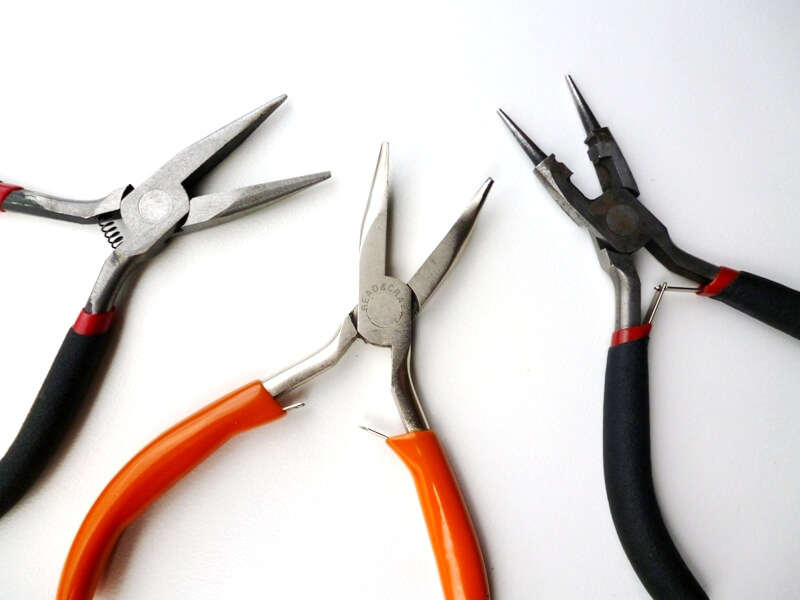 Multi-Sized Looping Pliers