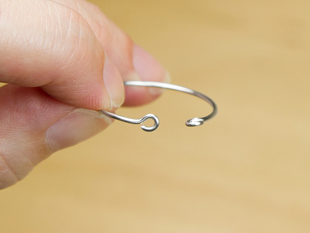 Easy Steps in Making Hoop Earrings