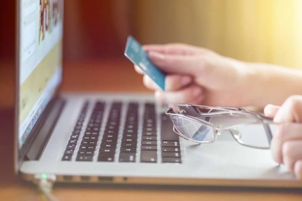 9 Tips to Support Businesses Online During Covid19