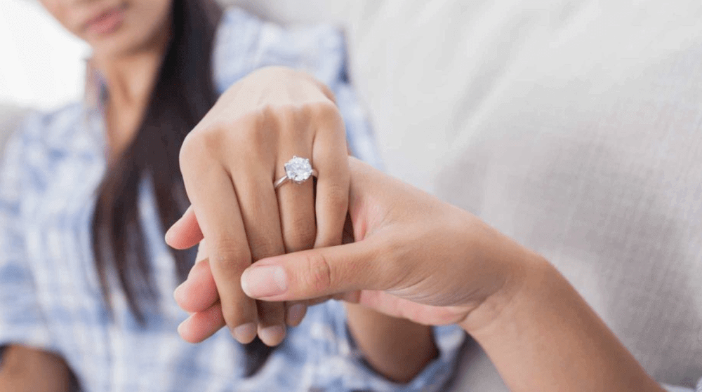 Advantages of Buying Engagement Rings Online Amidst Covid19