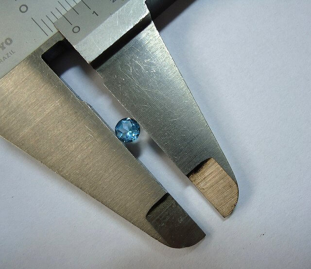 Measure the width of your stone using your calipers.