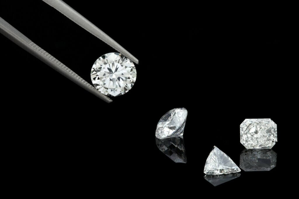 comparaison de moissanite et de diamant