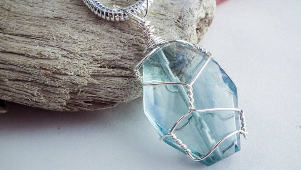 wire wrapped blue pendant