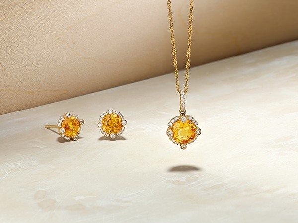 matching_citrine_earrings_and_pendant