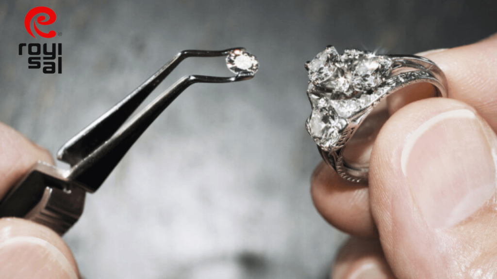 Custom vs. Ready-Made Jewelry: A Comprehensive Guide 