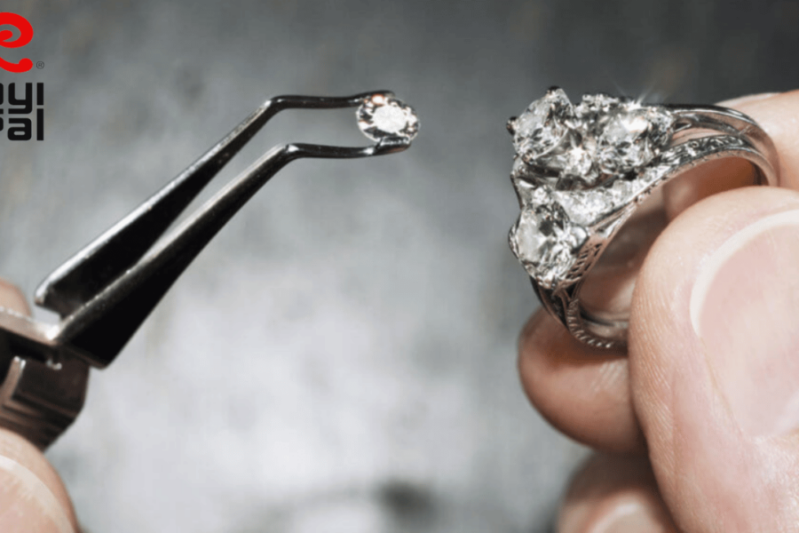 Custom vs. Ready-Made Jewelry: A Comprehensive Guide